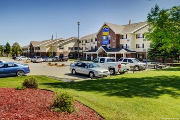 BEST WESTERN HARVEST INN AND S (Grand Forks)